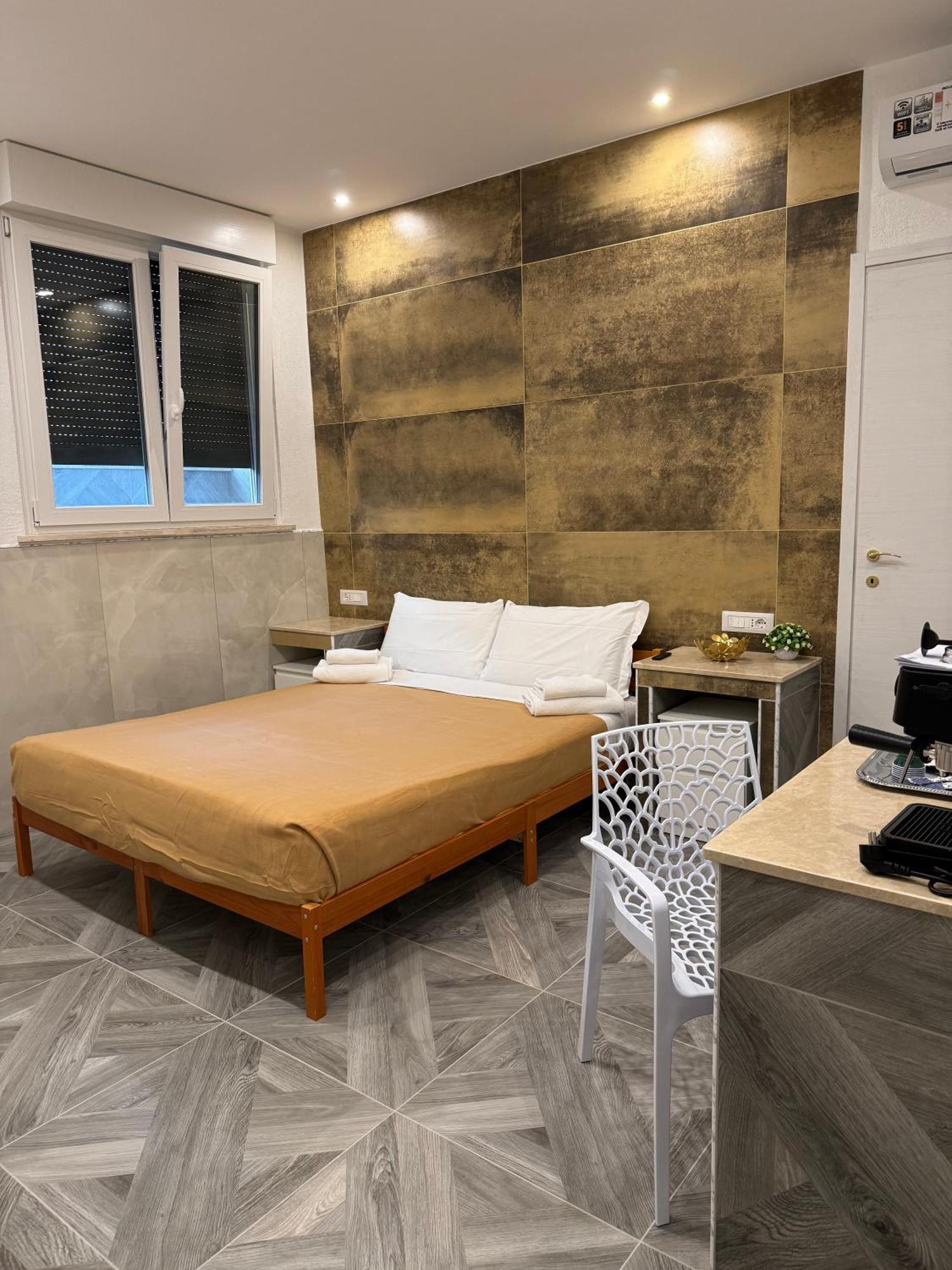 Luxor Eco Casa E Per Vacanze In Centro Piazza Bologna, Colosseo, Piazza Di Spagna, Vaticano, San Pietro, Sapienza, Fontana Di Trevi, Piazza Navona, Trastevere, Tiburtina, Termini, Aeroporto Rom