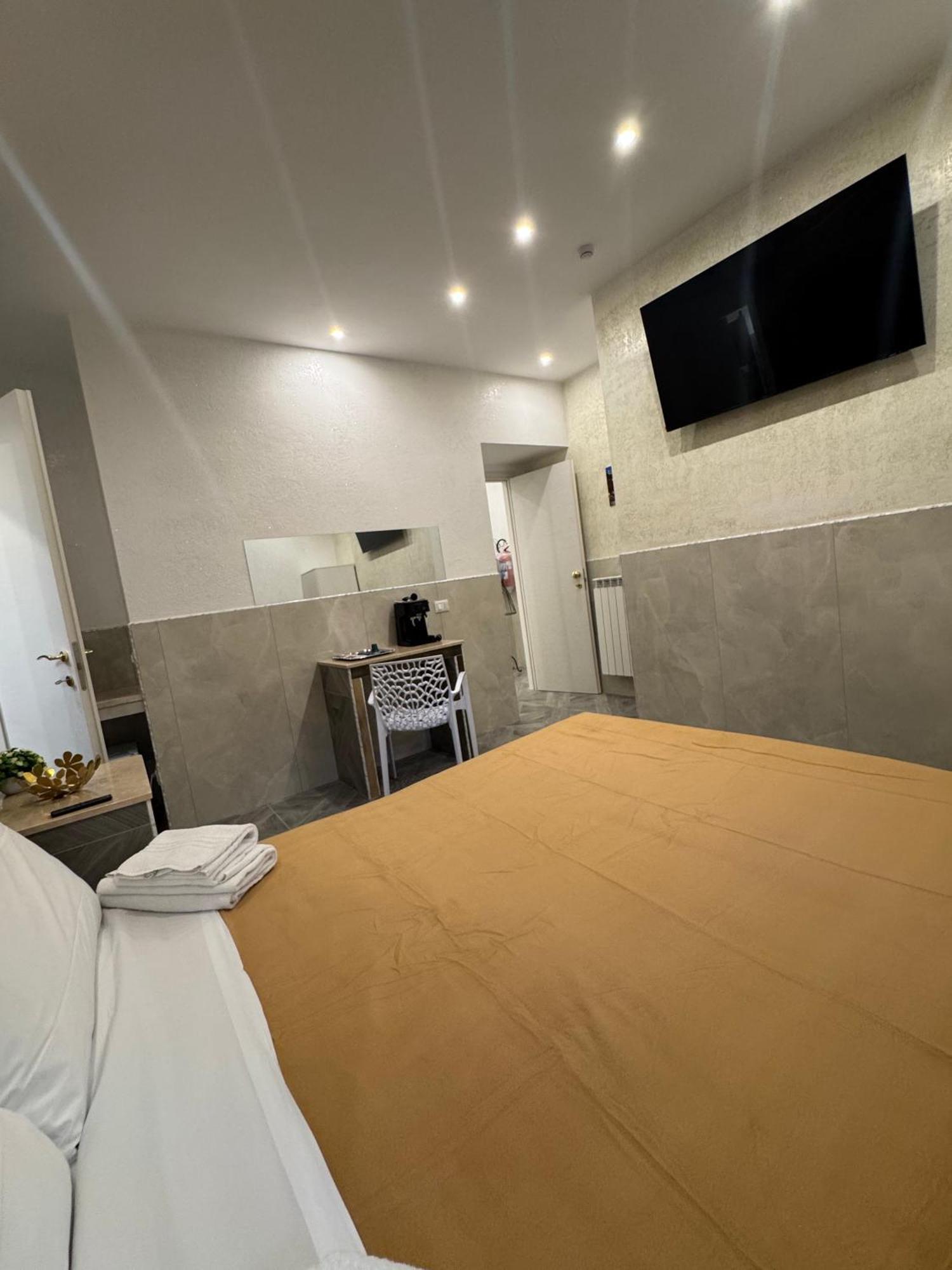 Frühstückspension Luxor Eco Casa E Per Vacanze In Centro Piazza Bologna, Colosseo, Piazza Di Spagna, Vaticano, San Pietro, Sapienza, Fontana Di Trevi, Piazza Navona, Trastevere, Tiburtina, Termini, Aeroporto 2*