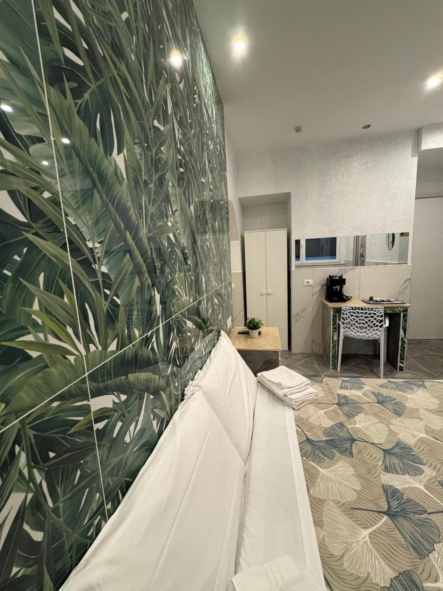 Frühstückspension Luxor Eco Casa E Per Vacanze In Centro Piazza Bologna, Colosseo, Piazza Di Spagna, Vaticano, San Pietro, Sapienza, Fontana Di Trevi, Piazza Navona, Trastevere, Tiburtina, Termini, Aeroporto